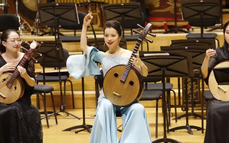 史上第一场中阮协奏曲音乐会——阮族:《歌剧魅影》 阮族演绎,听了就