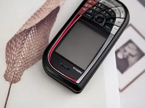 诺基亚2720复刻版将至经典设计机型盘点