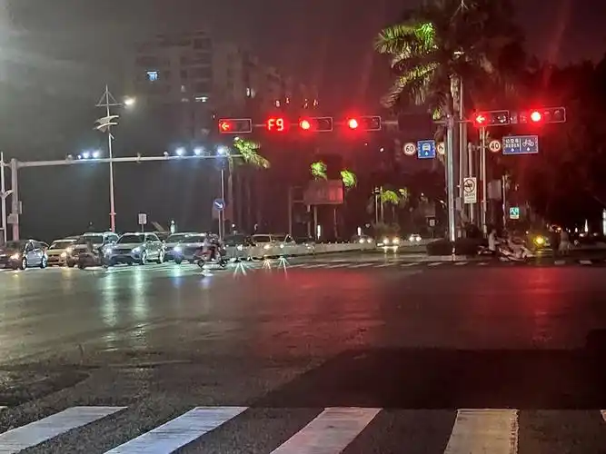 大家注意!北海大道3个路口的红绿灯出现异常!