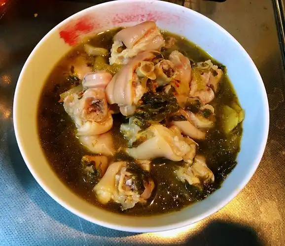 酸菜炖猪蹄