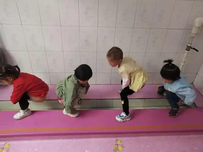 如何让幼儿喜欢在幼儿园大小便》