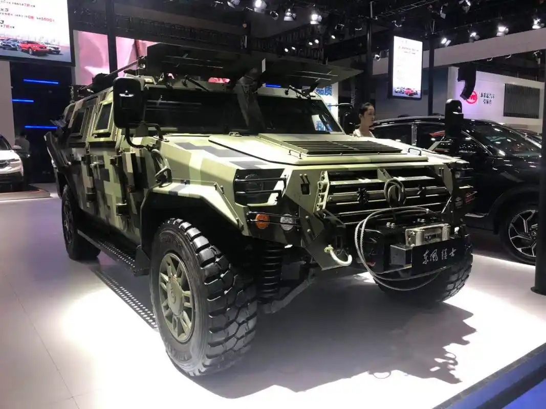 真正的硬派越野车,国产"硬汉"东风猛士亮相