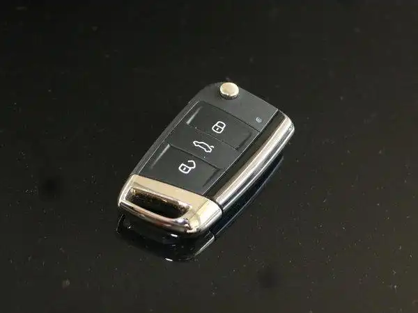 上汽大众 330tsi 钥匙特写