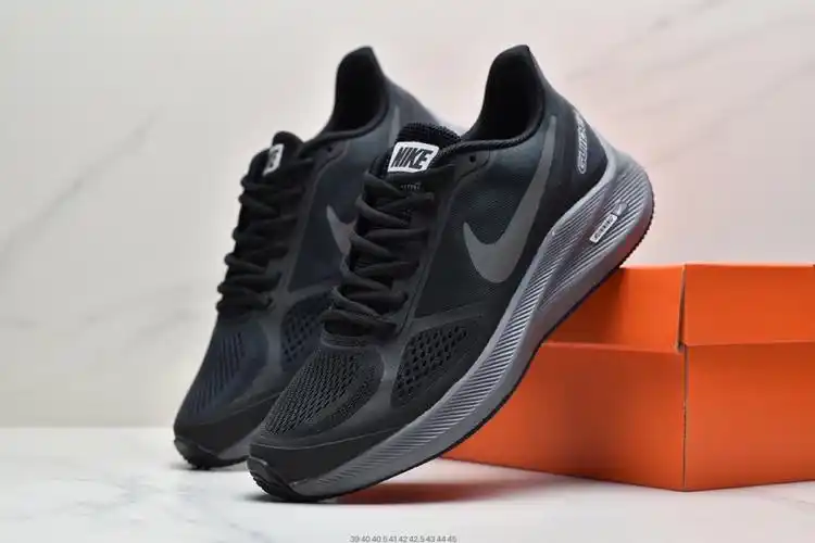 耐克nikeairzoomwinflo7x登月系列网透面气训跑练步鞋jkd268eed