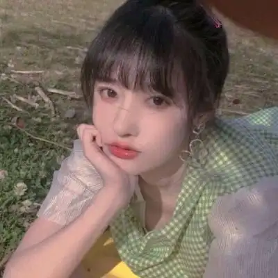 唯美干净的一对两张真人闺蜜头像