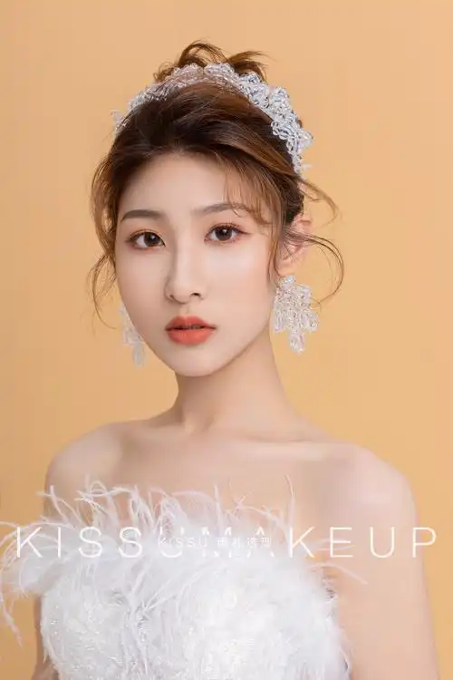 时尚西式新娘造型