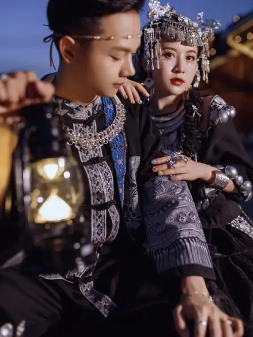 情侣写真还可以这样拍苗族爱情