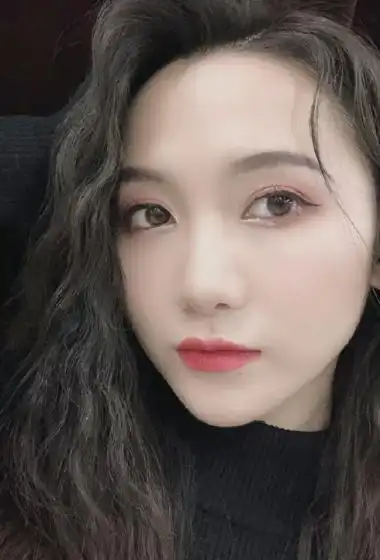 snh48陆婷甜美自拍照图片49