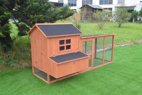 时尚设计的木制鸡舍