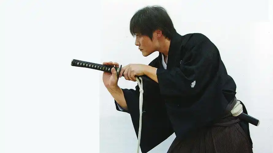 p>被称为现代武士的日本居合术大师.