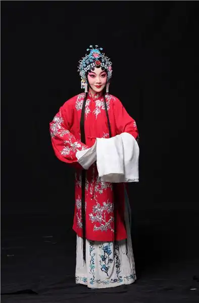 从票友到程派传人,张青昀说:唱戏,要唱就唱一辈子_文体人物_新民网