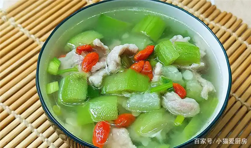 热天要多喝汤,这道丝瓜肉片汤别错过,清热降火我家孩子喜欢