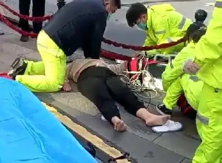 才22岁|猝死|心梗|急救|心肺复苏|心肌梗塞_网易订阅