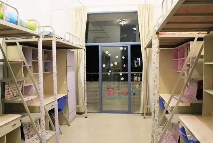 我国宿舍很耀眼的8所大学堪称豪华版寝室能住上很幸福