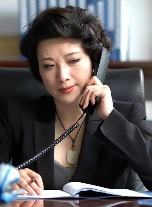 王静:优雅老去,简约大方