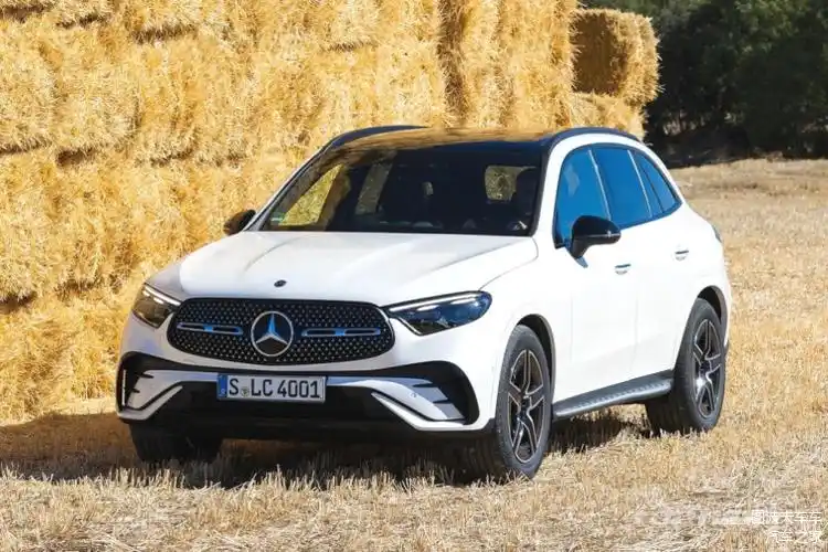 奔驰发布新款glc 350e 4matic插电式混合动力车型