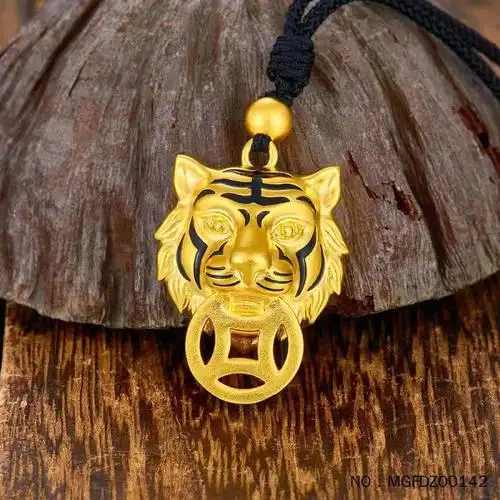 足金999古法珐琅内镂空虎年生肖咬钱老虎头吊坠