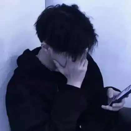 抖音干净阳光的男生头像冷酷的男生最受欢迎了