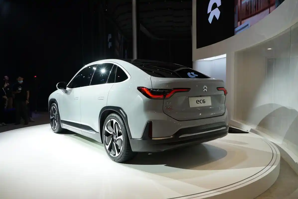 蔚来ec6正式上市,补贴前售36.80万起,最远续航达615km!-新浪汽车