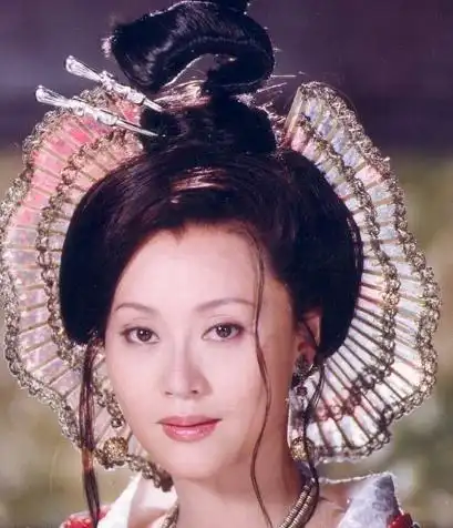 赵姬是秦始皇的生母,入主秦宫的赵姬.