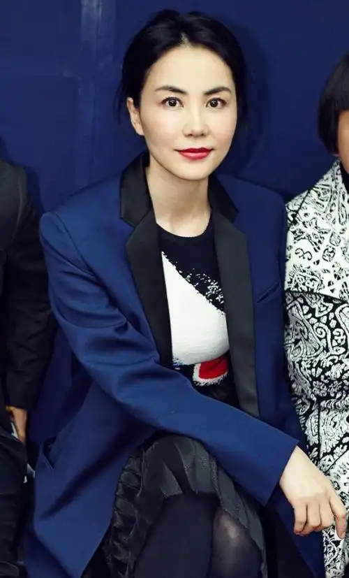 "百亿天后"王菲