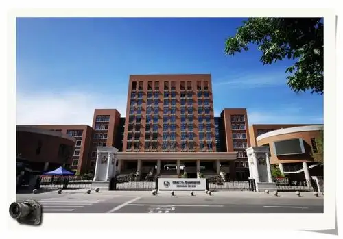 漫步二中|蓝天下的校园,美出了新高度