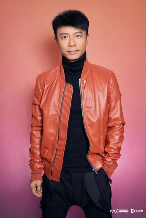 专访李克勤:携60人交响乐团巡演,"弦续"今日广州开唱