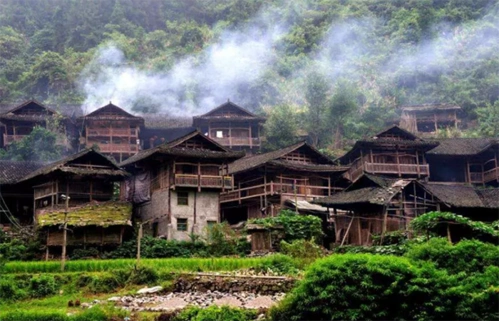 土家族吊脚楼——中国民居建筑中的一颗明珠