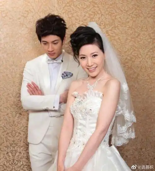 霍尊事件,让人不由想到与他同名的他,曾立单身人设骗粉丝8年