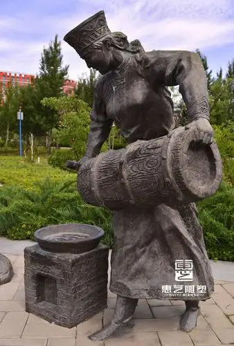 少数民族雕塑——五十六个民族,五十六朵花,五十六个兄弟姐妹是一家!