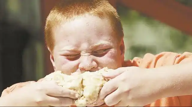 别再不以为然|积食|暴饮暴食|油炸食品|便秘_网易订阅