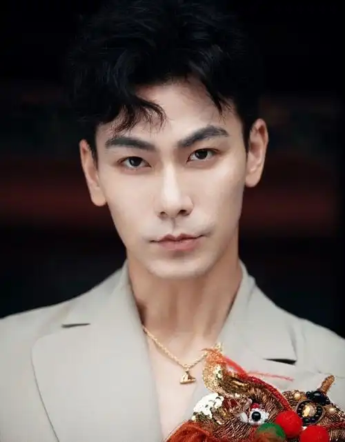 戴向宇无水榨果汁全靠蛮力##戴向宇榨的果汁陈紫函都不敢喝##家务优