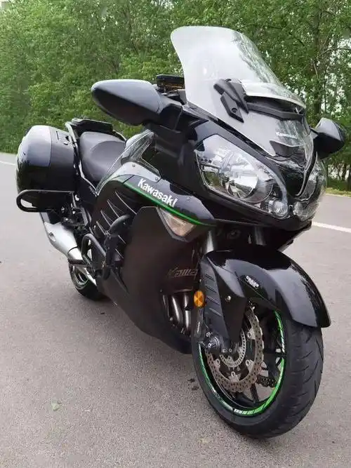 转让大贸川崎gtr1400巡航