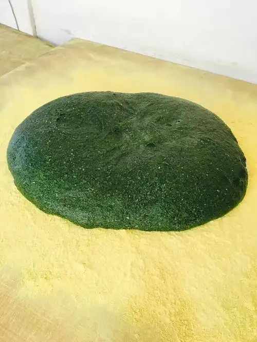 象山石浦特色美食 臼捣松花青麻糍