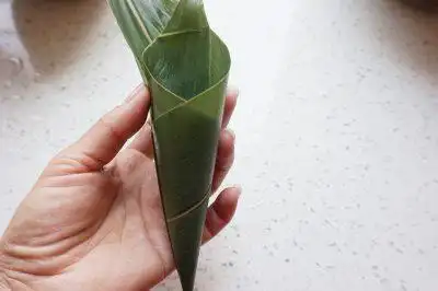 紫米八宝锥形粽子的做法