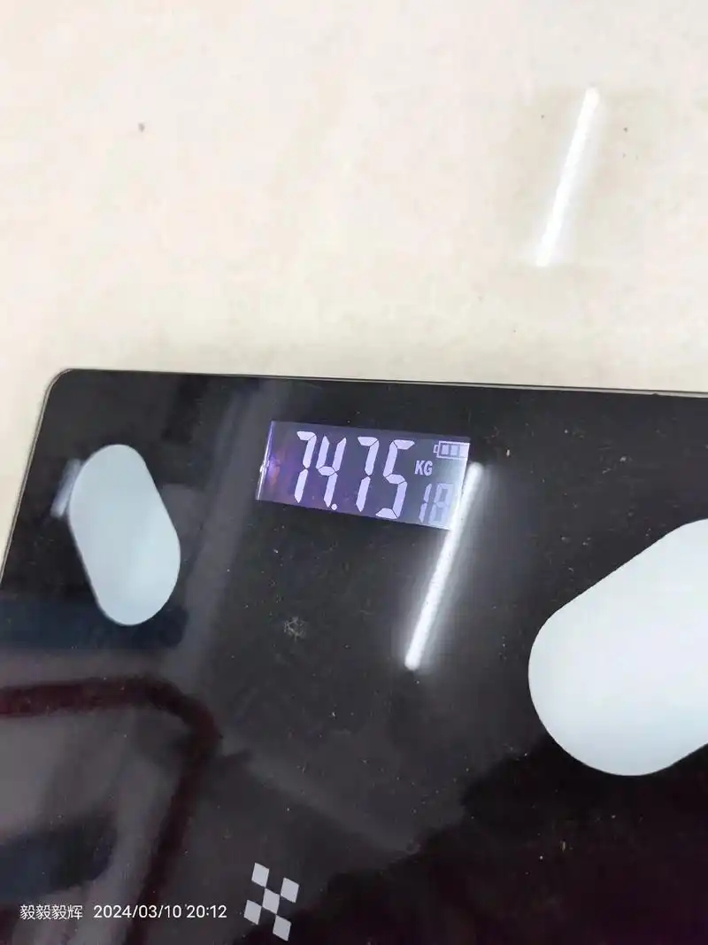 距离原定半年目标计划65公斤越来越近了,有所期待有所