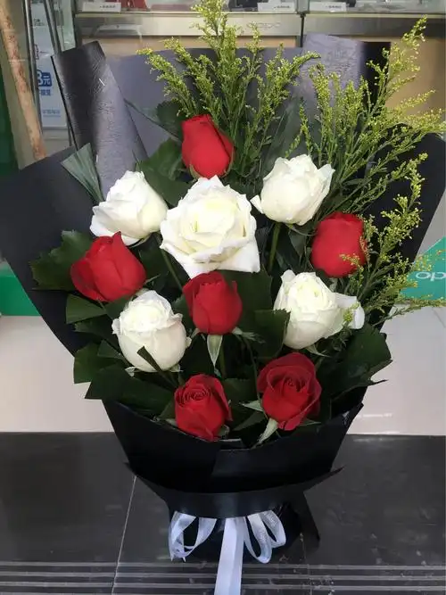 8月17七夕情人节,一束鲜花捧在手中,甜在心中!