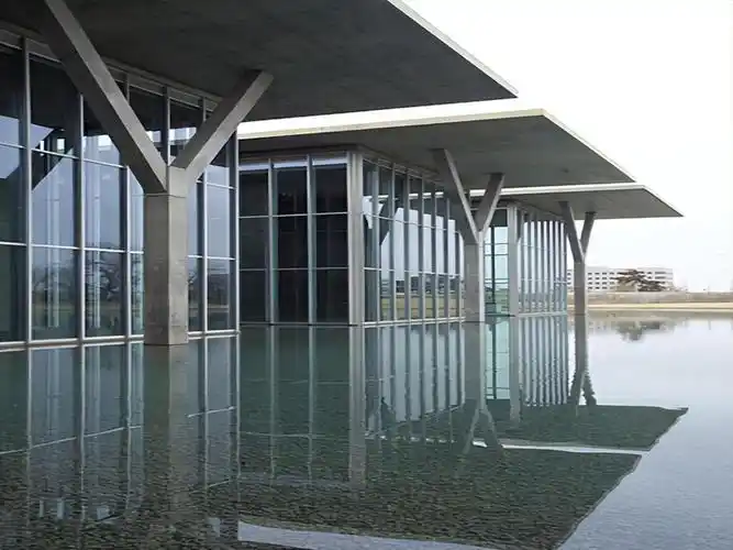 日本建筑师安藤忠雄作品(安藤忠雄建筑风格分析)