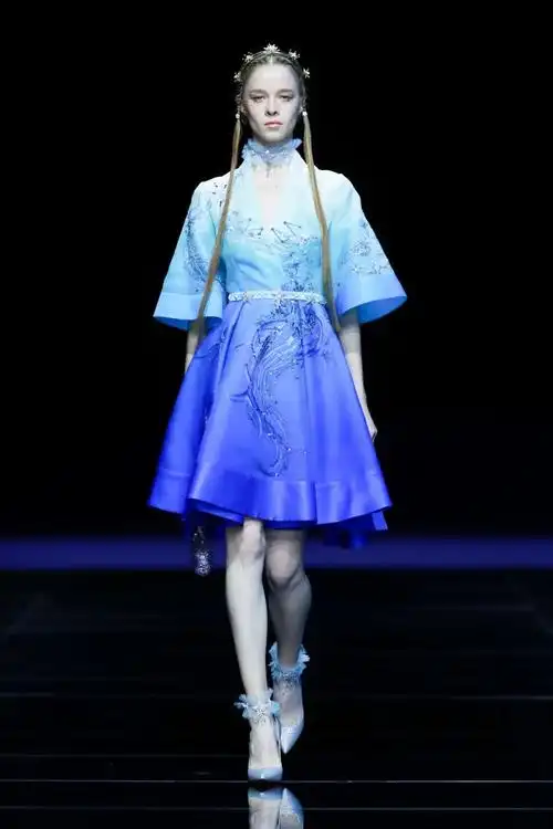 将国风传统元素融入时装,盖娅传说这一季的仙美中国风让我心都要融化