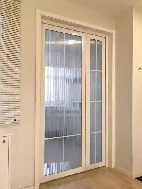 厨房新宠子母门,省空间又显档次,聪明人早已悄悄换上了