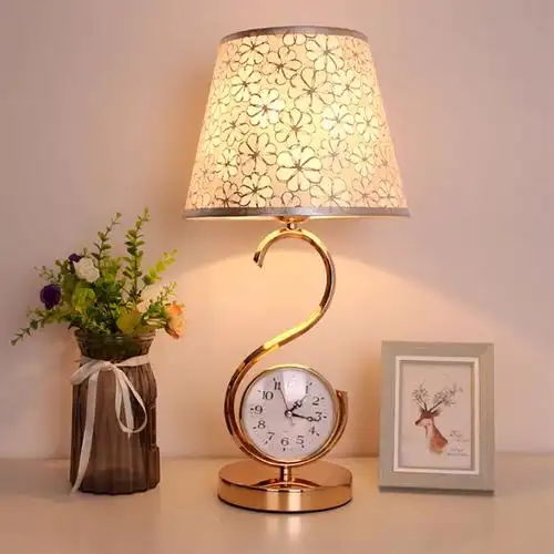 现代简约钟表台灯创意浪漫温馨卧室床头头灯天猫装饰台灯