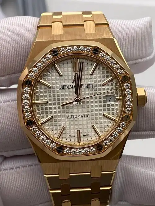 爱彼的皇家橡树系列女表有多珍贵