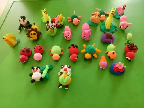 羊二庄镇中花寨幼儿园大班开心彩泥秀