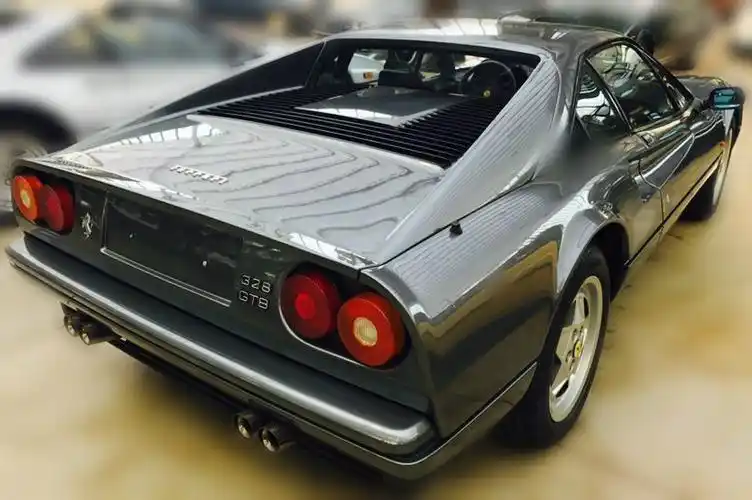 法拉利 328 gtb