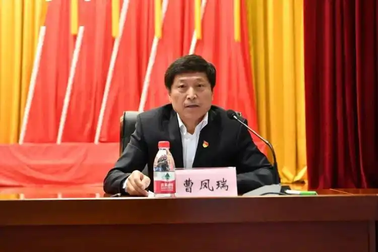南岗区委理论学习中心组2021年集体学习暨党史学习教育专题读书班举行