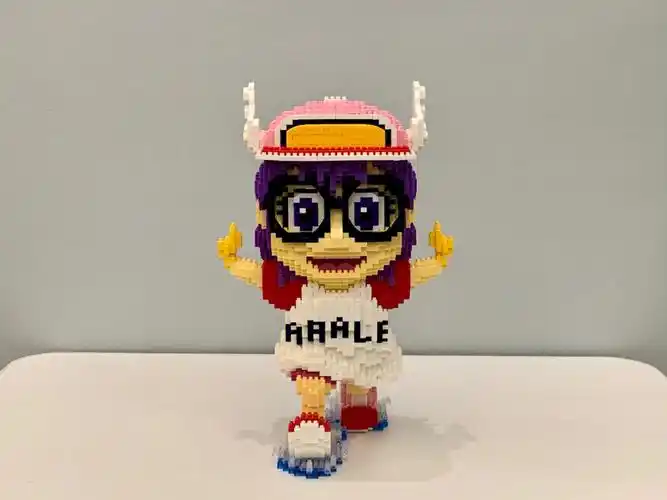 阿拉蕾颗粒积木拼装完成