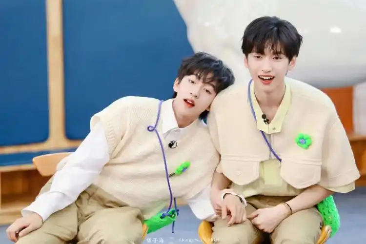 啊秒换翔霖壁纸78787878