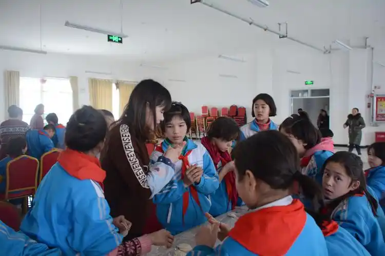 弘扬传统喜迎冬至----记库尔勒市第八小学教育集团英下乡中心学校包