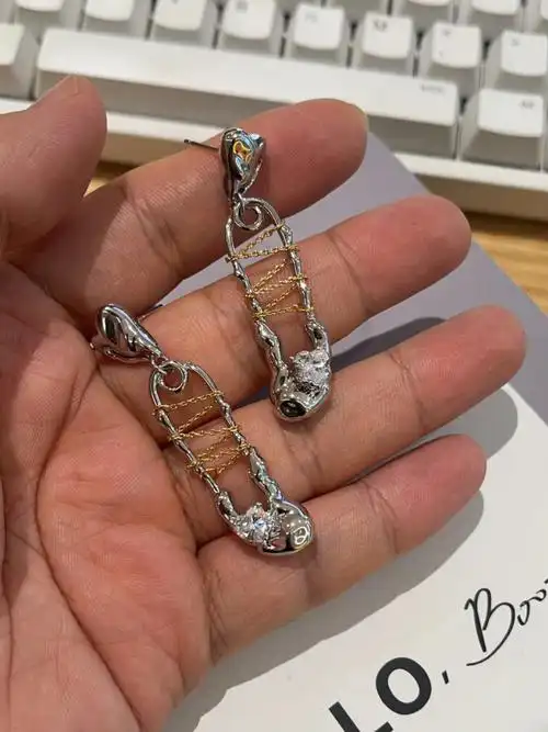 回形针设计耳环