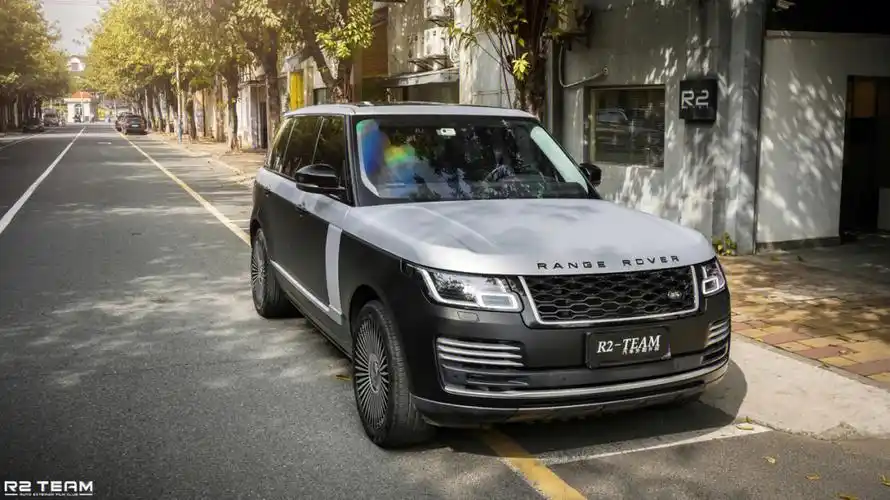 路虎揽胜行政版哑面金属银陶瓷黑双拼